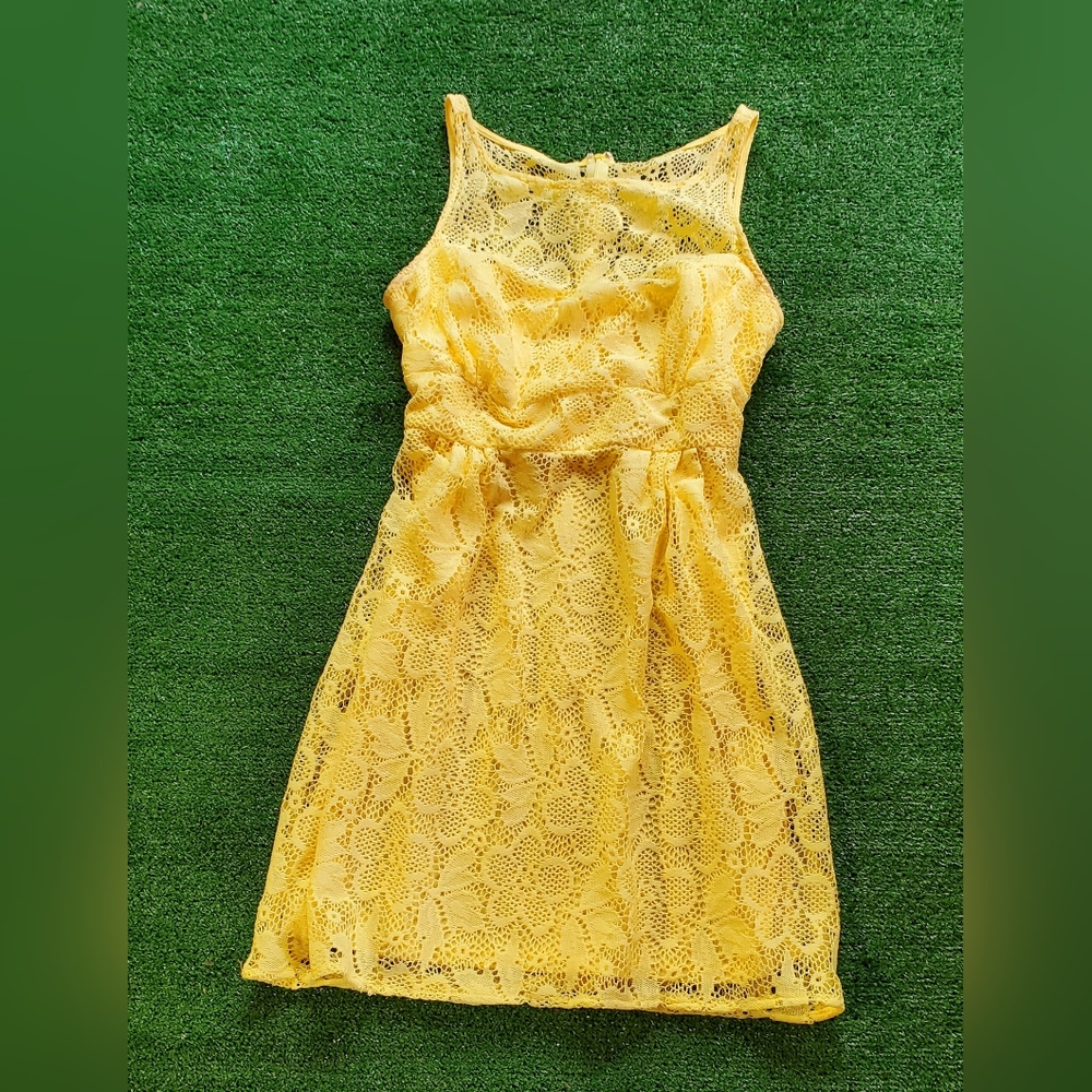Sunshine Lace Yellow Dress